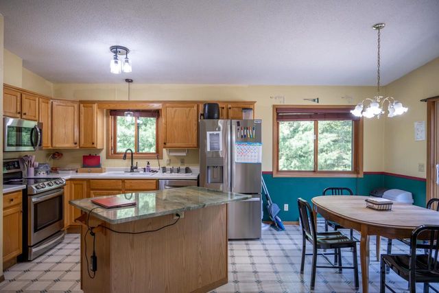 915 Deerborn Avenue, Friendship, WI 53934