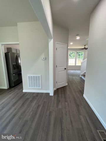 7 ONYX LN, Charles Town, WV 25414