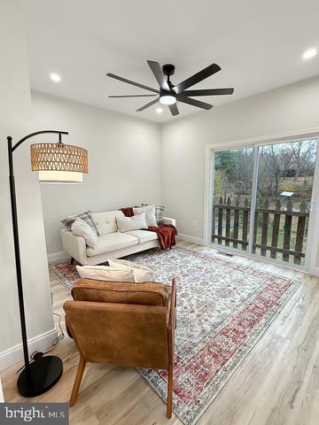 7 ONYX LN, Charles Town, WV 25414