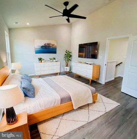 7 ONYX LN, Charles Town, WV 25414