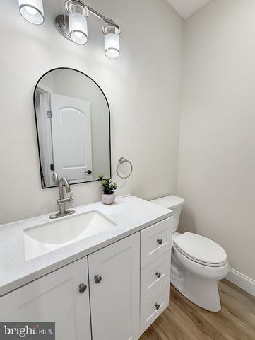 7 ONYX LN, Charles Town, WV 25414