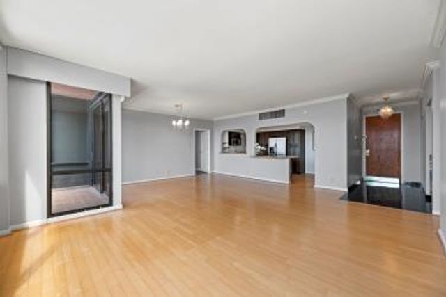 5150 Hidalgo Street 1805, Houston, TX 77056