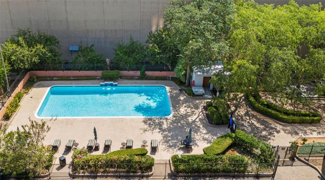 5150 Hidalgo Street 1805, Houston, TX 77056