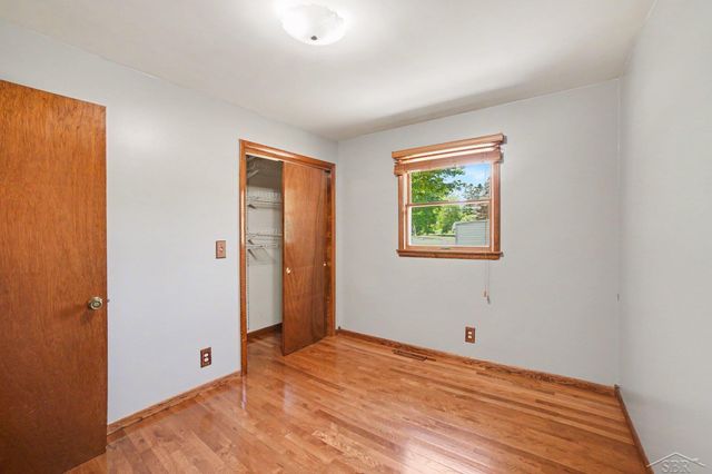 2792 E Miller Road, Midland, MI 48640
