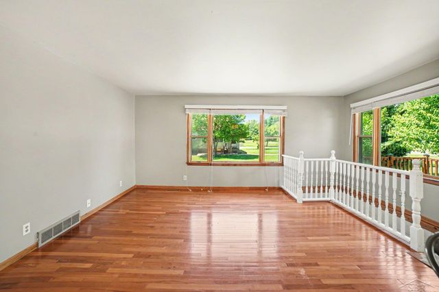 2792 E Miller Road, Midland, MI 48640