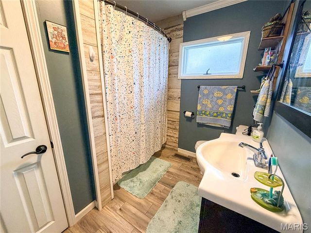 201 S Lake Street, Mount Olive, IL 62069