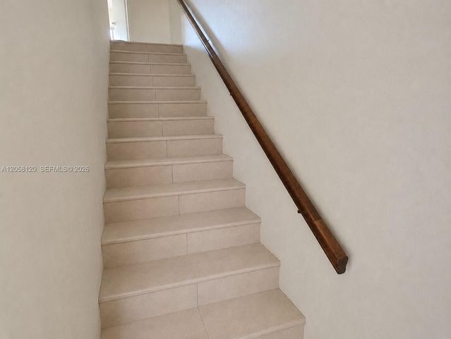 932 W 80th Place 0, Hialeah, FL 33014
