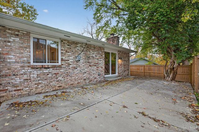 2 Edam Court, Liberty Twp, OH 45044