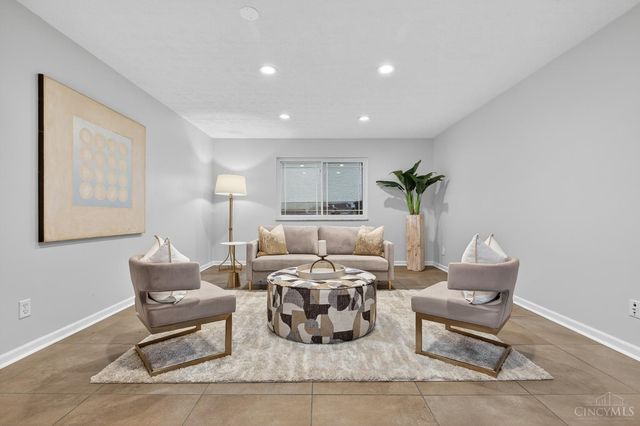 2 Edam Court, Liberty Twp, OH 45044