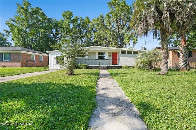 5068 ANDREW ROBINSON Drive, Jacksonville, FL 32209