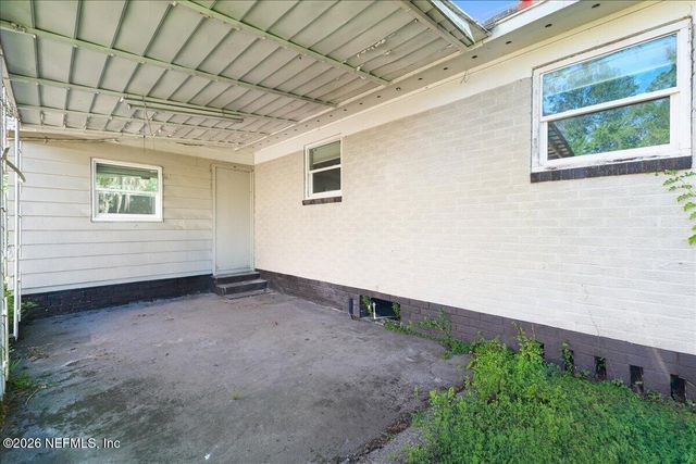 5068 ANDREW ROBINSON Drive, Jacksonville, FL 32209