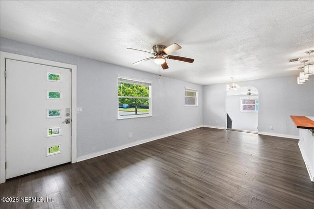 5068 ANDREW ROBINSON Drive, Jacksonville, FL 32209