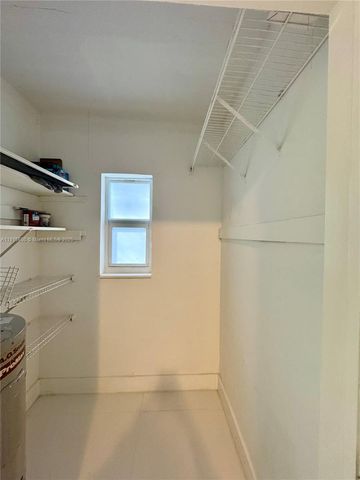 300 Mendoza Ave 3, Coral Gables, FL 33134