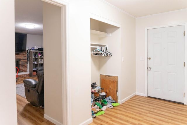 1129 FAIRLAWN AVE, Marshall, MO 65340