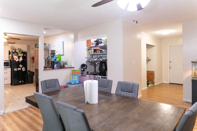 1129 FAIRLAWN AVE, Marshall, MO 65340