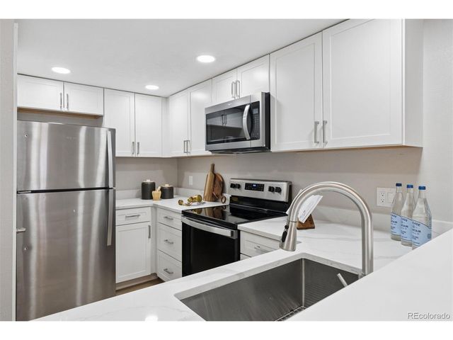 8055 Garrison Ct C, Arvada, CO 80005