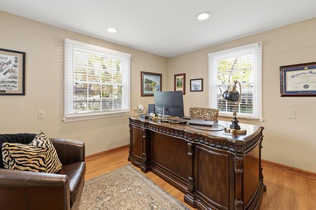 5347 Santa Monica BOULEVARD, Whitefish Bay, WI 53217