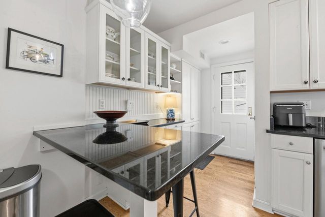 5347 Santa Monica BOULEVARD, Whitefish Bay, WI 53217