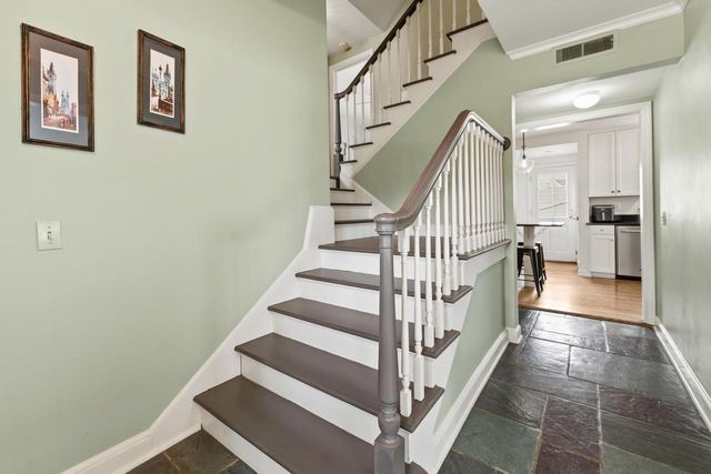 5347 Santa Monica BOULEVARD, Whitefish Bay, WI 53217