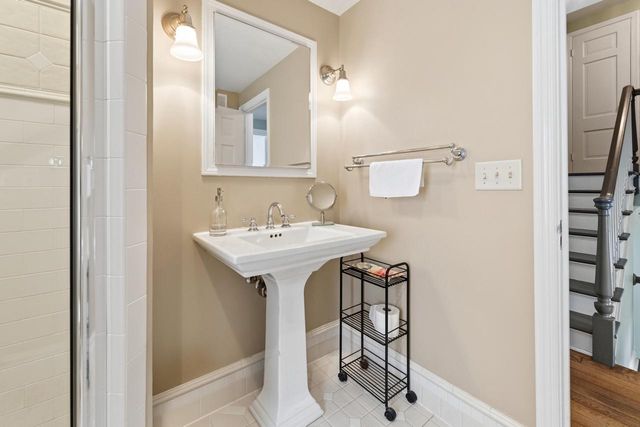 5347 Santa Monica BOULEVARD, Whitefish Bay, WI 53217