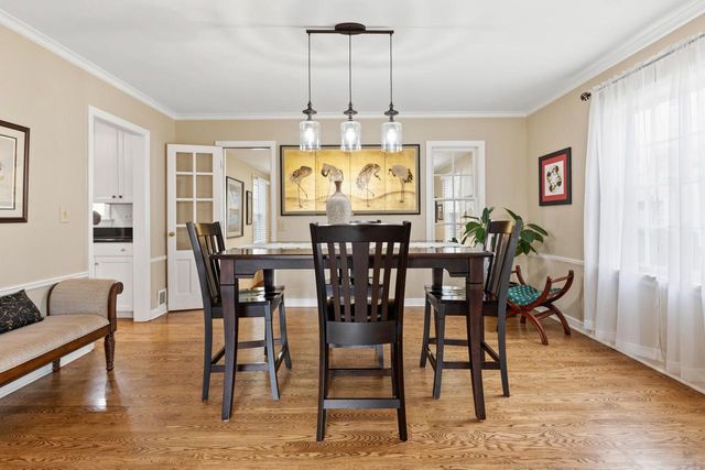 5347 Santa Monica BOULEVARD, Whitefish Bay, WI 53217