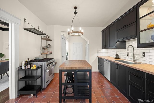 1712 Quesada Avenue, San Francisco, CA 94124