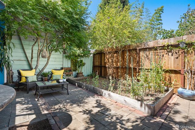 1712 Quesada Avenue, San Francisco, CA 94124