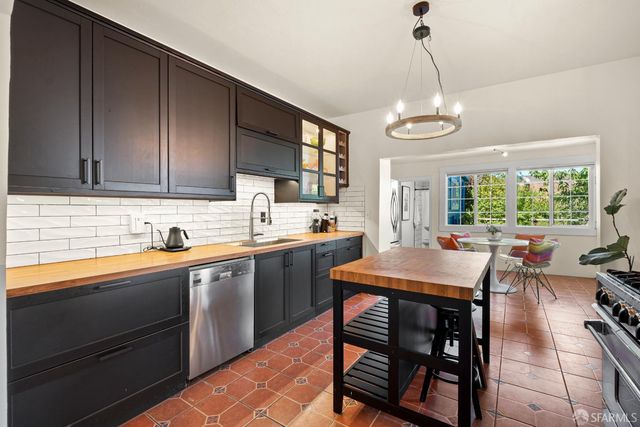 1712 Quesada Avenue, San Francisco, CA 94124