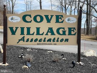 124 SPRING MOUNTAIN DRIVE, Zion Grove, PA 17985