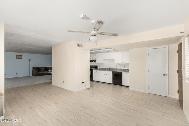 10602 W AVENIDA GLENROSA Street, Phoenix, AZ 85037