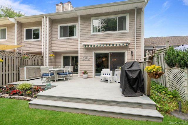 122 Corral Lane, Bay Shore, NY 11706