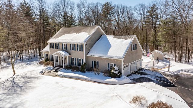 31 Bear Run Drive, Litchfield, NH 03052