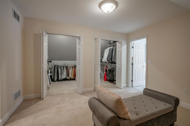 31 Bear Run Drive, Litchfield, NH 03052