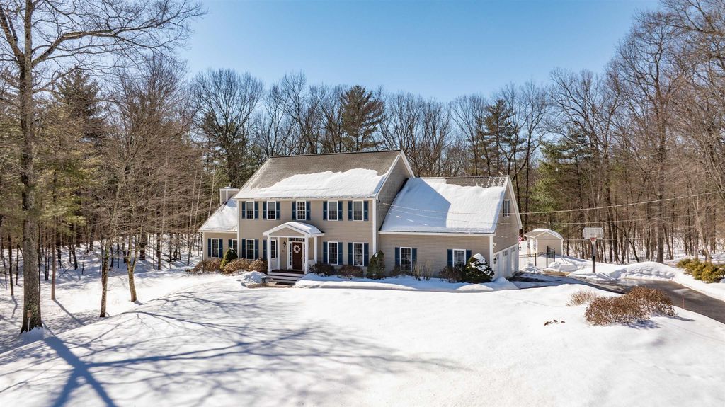 31 Bear Run Drive, Litchfield, NH 03052