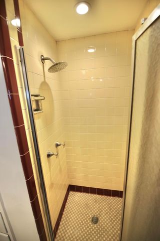 3191 E Broad Street, Columbus, OH 43209