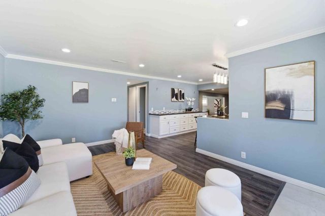 871 Clyde Avenue, Santa Clara, CA 95054