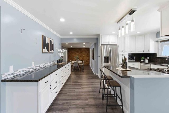 871 Clyde Avenue, Santa Clara, CA 95054