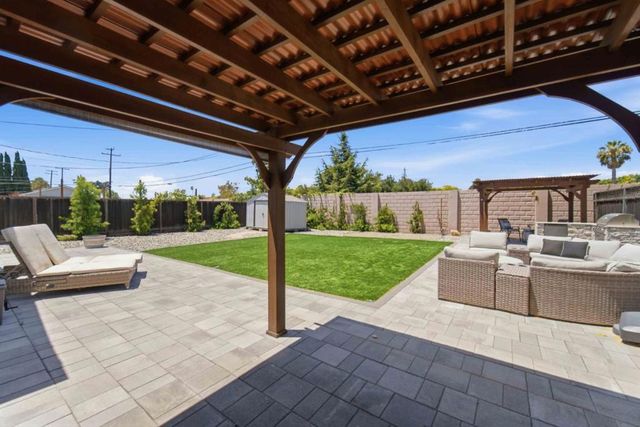 871 Clyde Avenue, Santa Clara, CA 95054