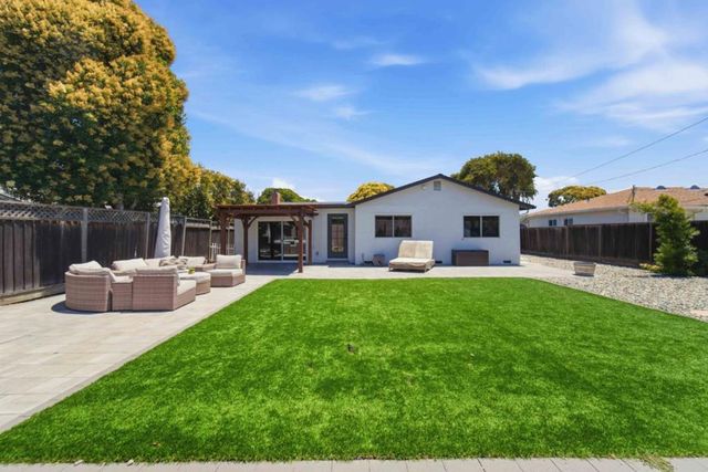 871 Clyde Avenue, Santa Clara, CA 95054