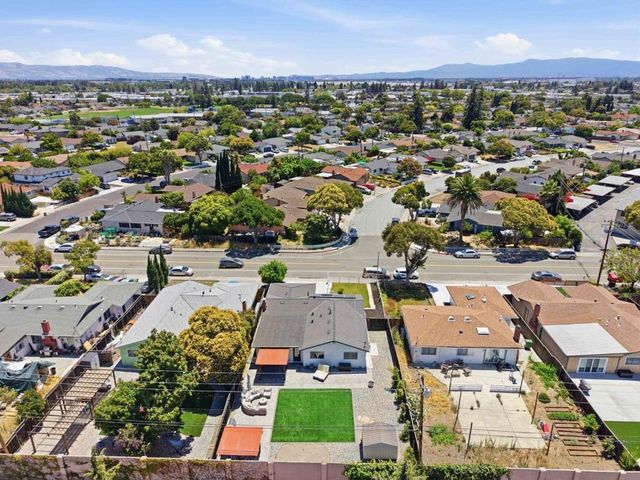 871 Clyde Avenue, Santa Clara, CA 95054