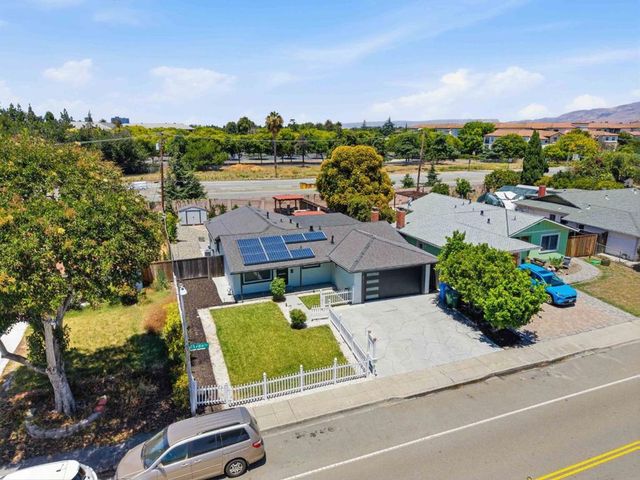 871 Clyde Avenue, Santa Clara, CA 95054