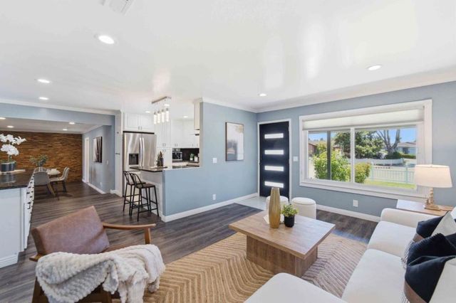 871 Clyde Avenue, Santa Clara, CA 95054