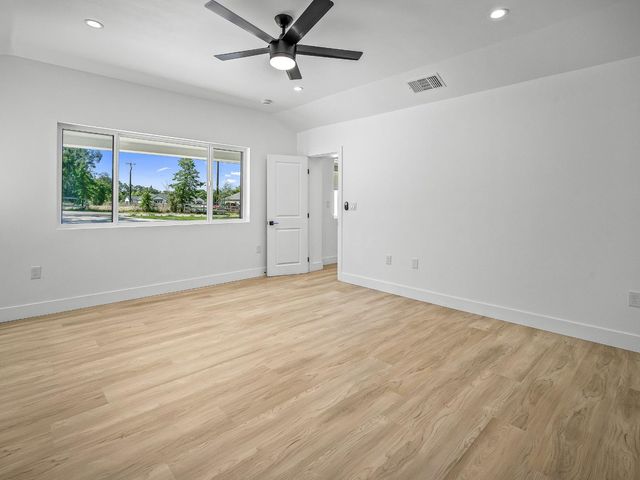 9261 Golden Gate Ave, Orangevale, CA 95662
