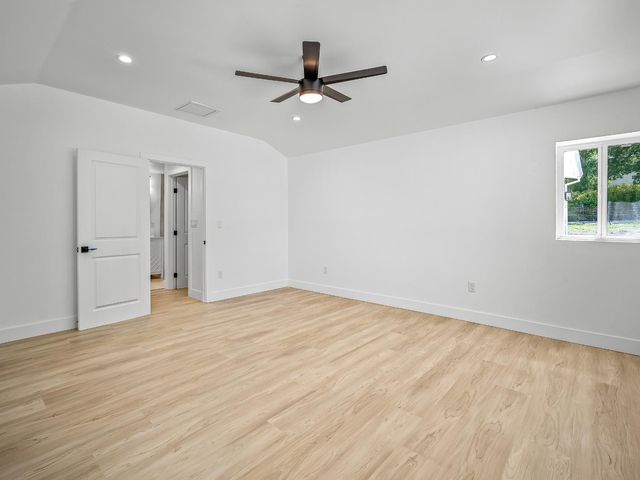 9261 Golden Gate Ave, Orangevale, CA 95662