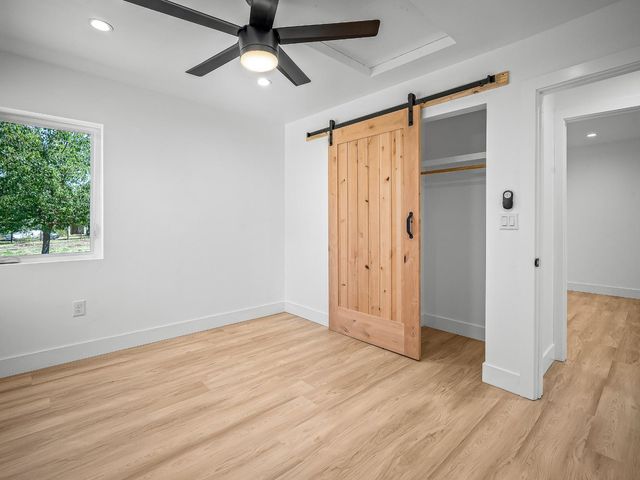 9261 Golden Gate Ave, Orangevale, CA 95662
