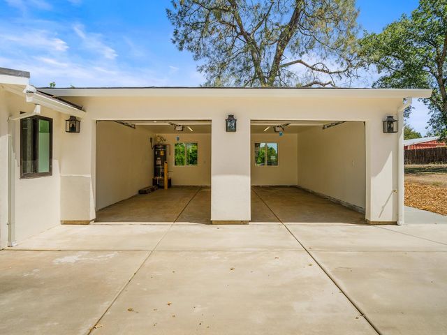 9261 Golden Gate Ave, Orangevale, CA 95662