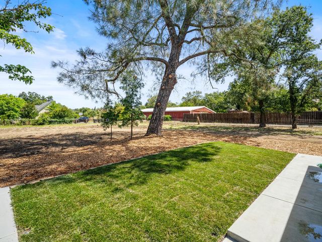 9261 Golden Gate Ave, Orangevale, CA 95662