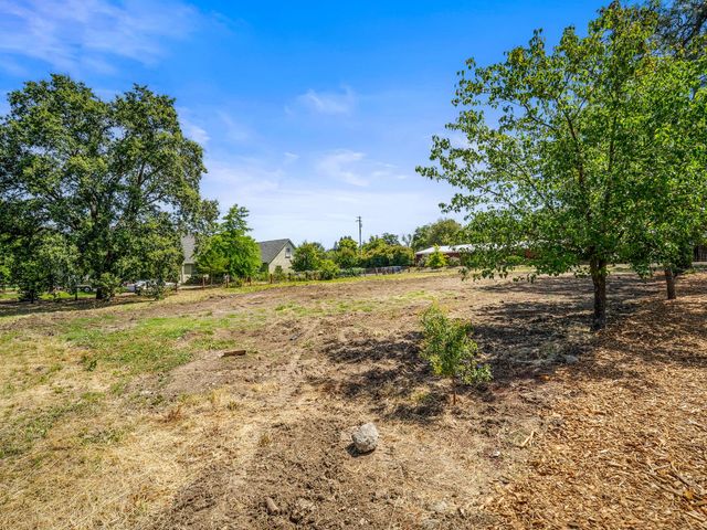 9261 Golden Gate Ave, Orangevale, CA 95662