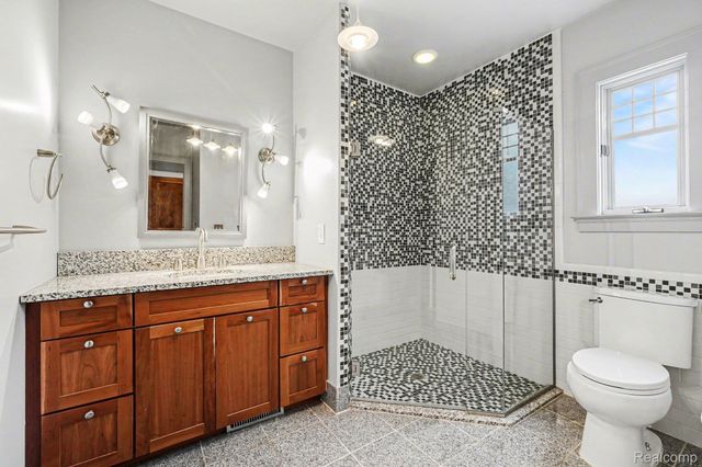 1235 Yorkshire Road, Birmingham, MI 48009