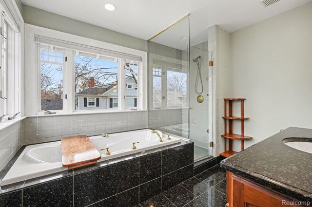 1235 Yorkshire Road, Birmingham, MI 48009